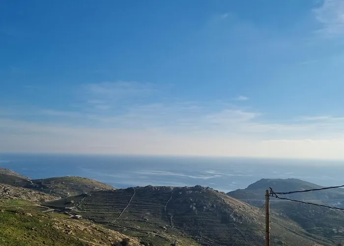 Karanti Serifos Town